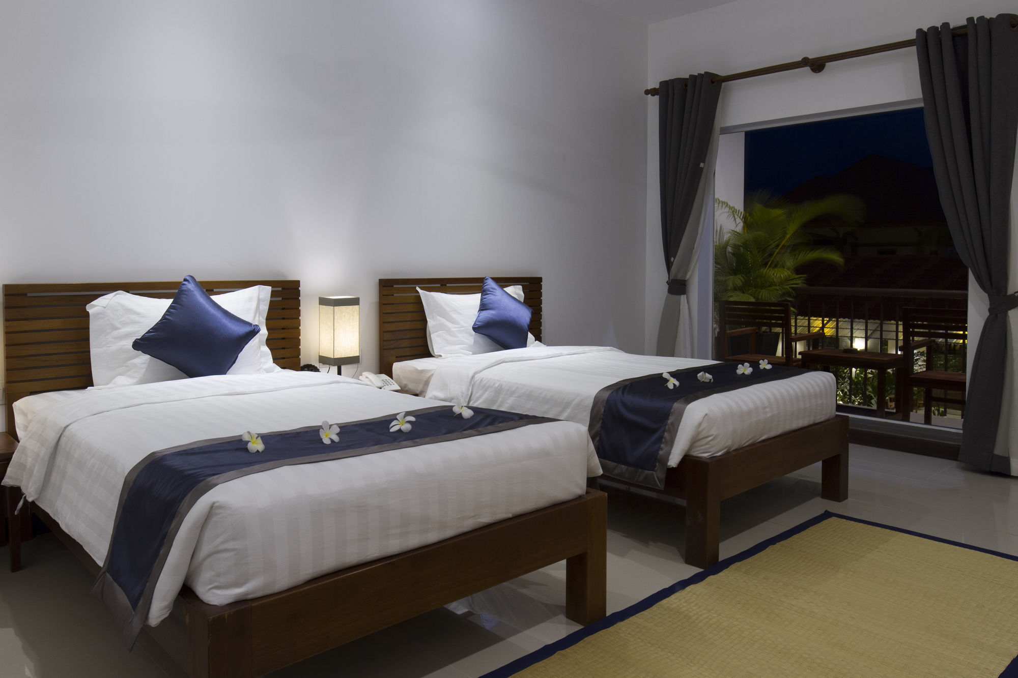 Angkor Orchid Central Resort Сіємреап Екстер'єр фото